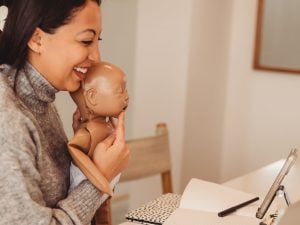 Fourth Trimester Friend