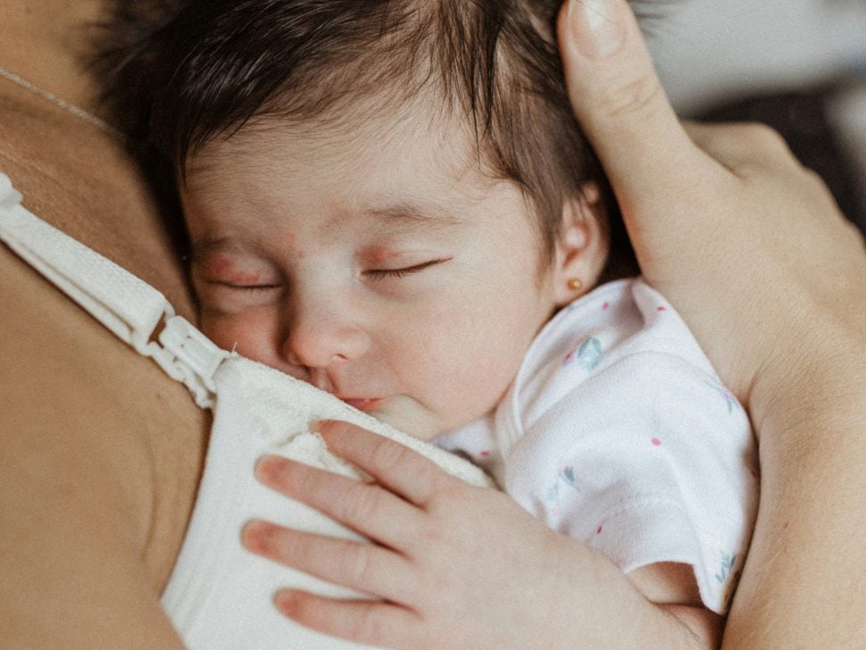 Free Guided Meditation for New Mothers – to Rest, Restore & Come Back to Yourself Article Featured Image
